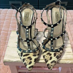 Valentino Garavani Leopard Print Studded Heels